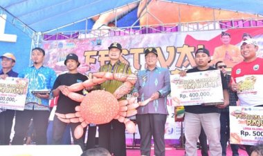 Angkat Potensi Kuliner, Lamongan Gelar Festival Gandrung Rajungan Terbesar